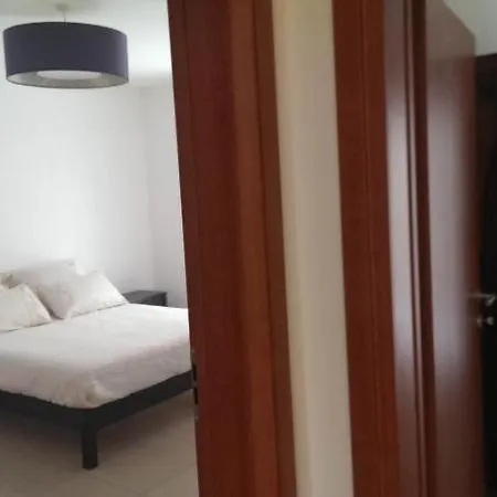 Apartment Luxuries, Central ,sleep 4 Gzira